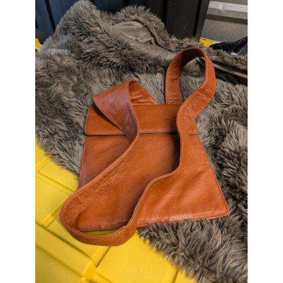 Vintage Canyon Outback Tote-Adobe Clay-Cowhide Leather - Picture 10 of 16